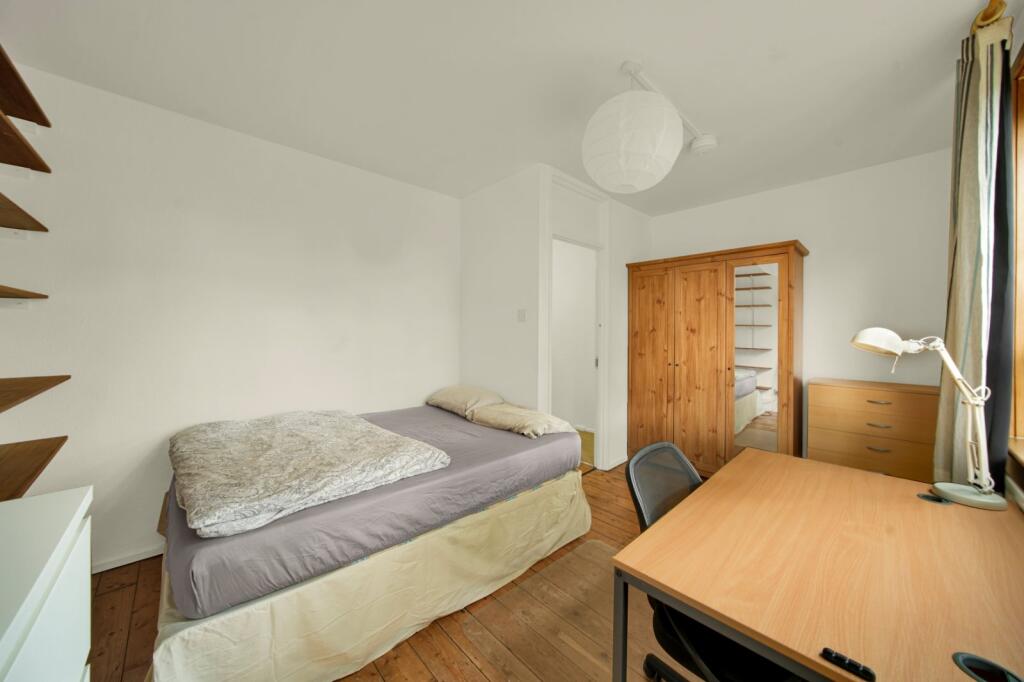 Apartment in London - More
