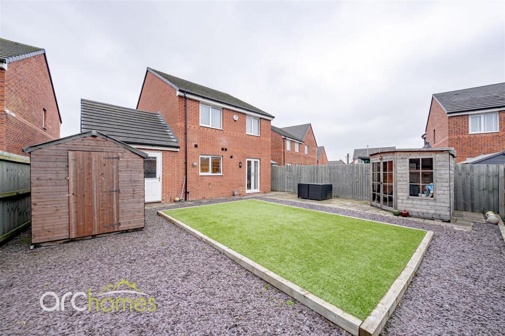 House in Warrington, Golborne - View 4