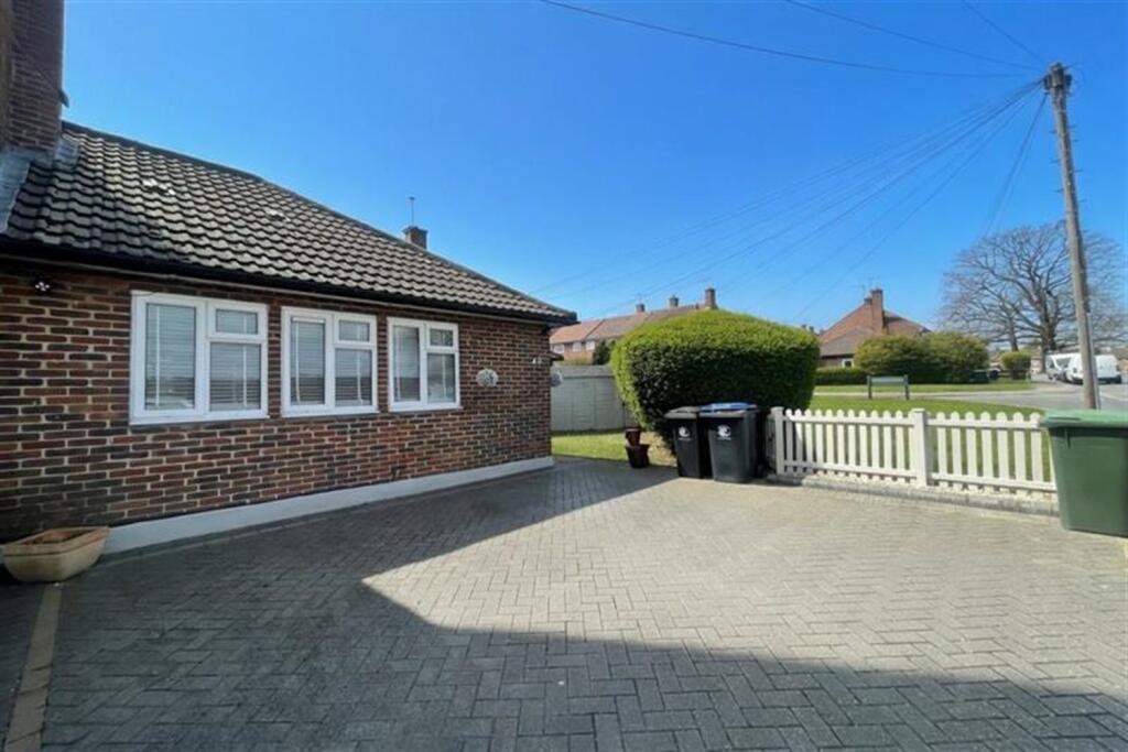 Main image of property: Sandford Avenue, Loughton, IG10