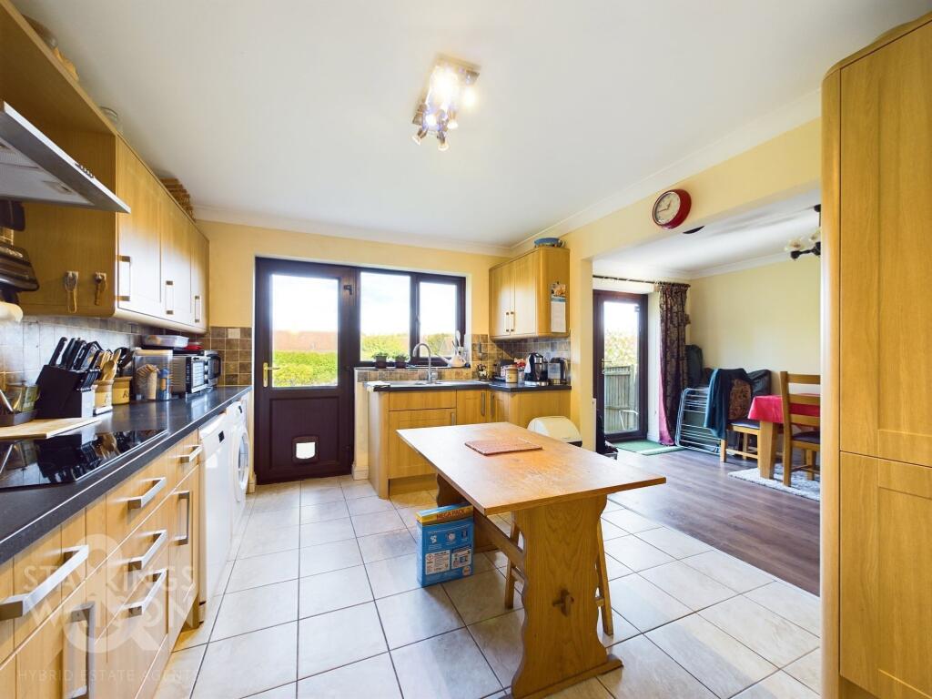 Breydon Drive North, Costessey, Norwich photo 2
