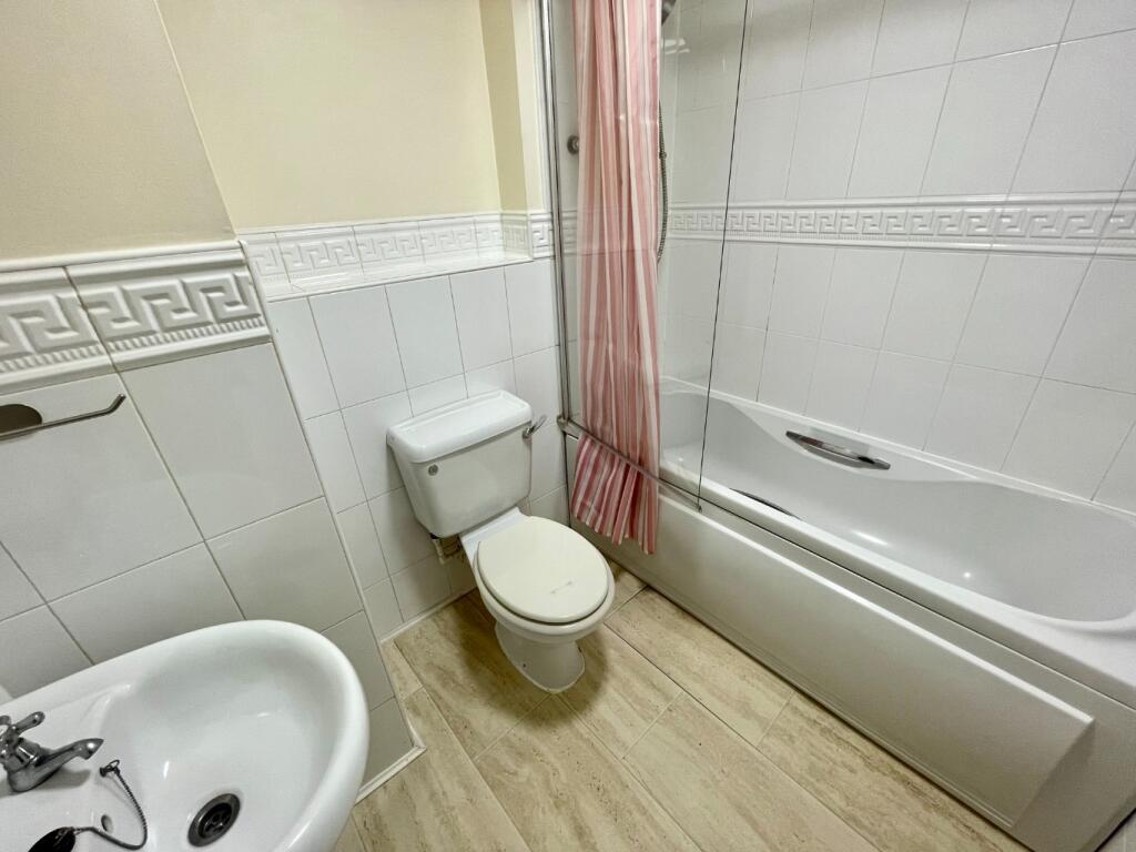 Apartment in Bolton - View 5
