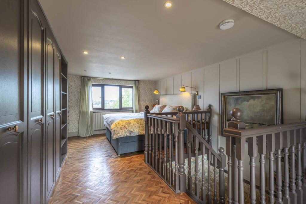 House in Tunbridge Wells, Kent - View 5