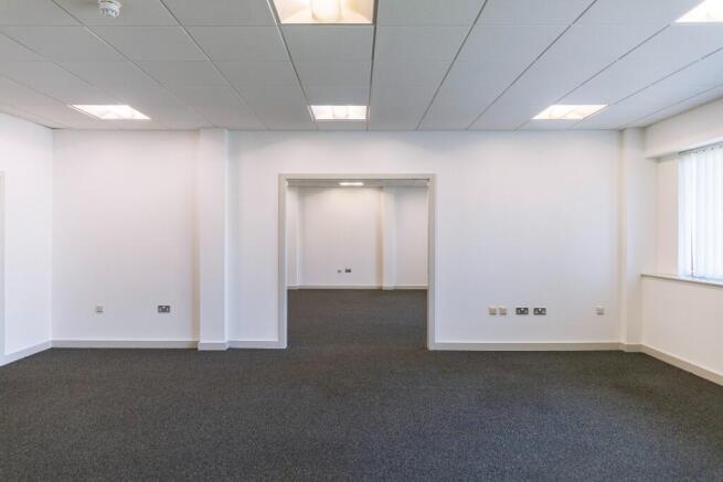 1000 sq ft office