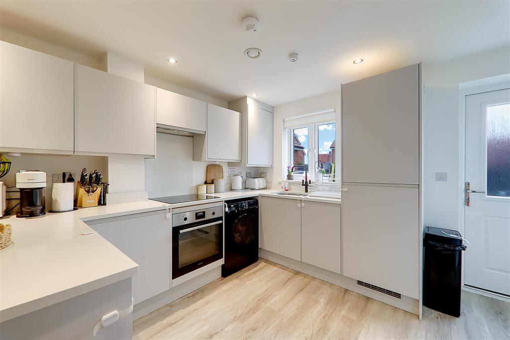 Gerbera Road, Worthing, BN13 photo 4