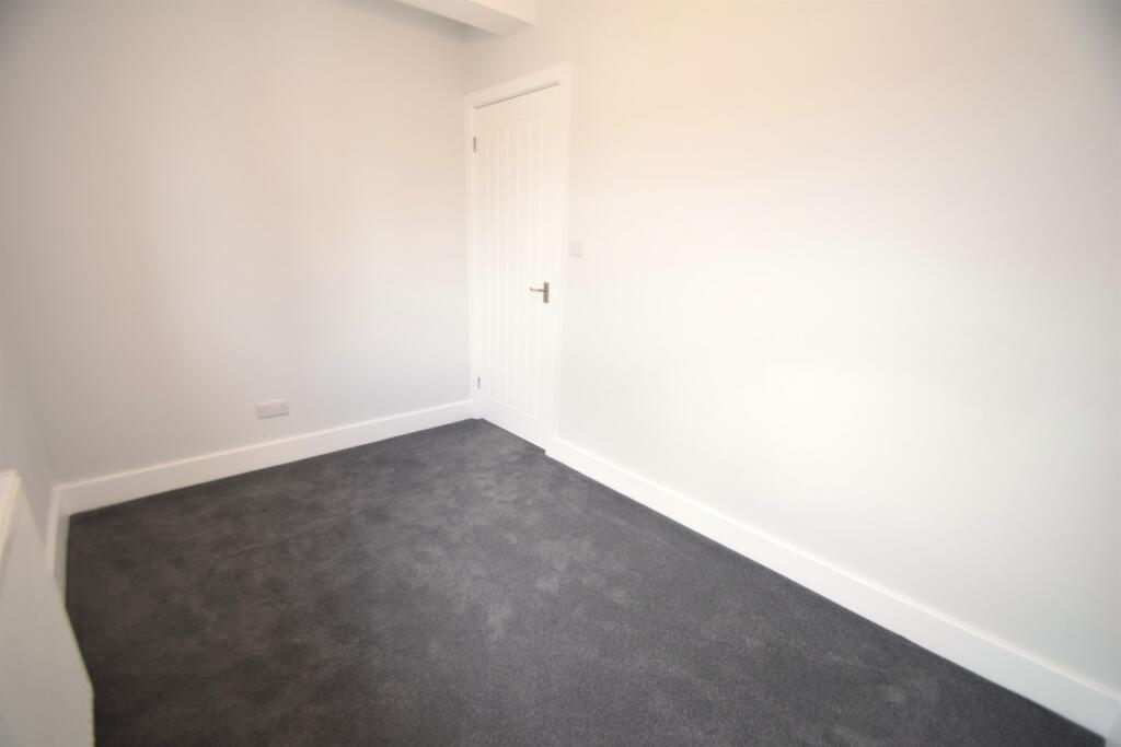 Apartment in Southampton - View 4