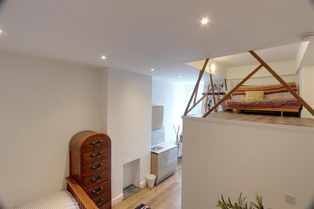 4 bedroom house for rent