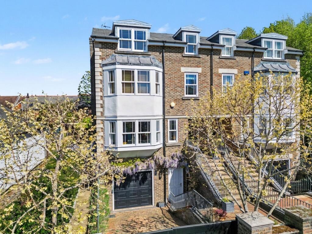 Main image of property: Palace Road, East Molesey, KT8