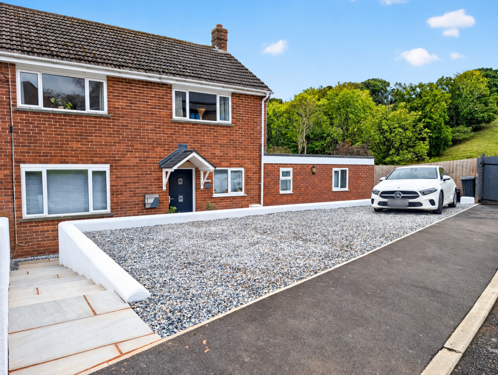 3-bed house on Higher Cotteylands, Tiverton, Devon, EX16 5BL, £325,000