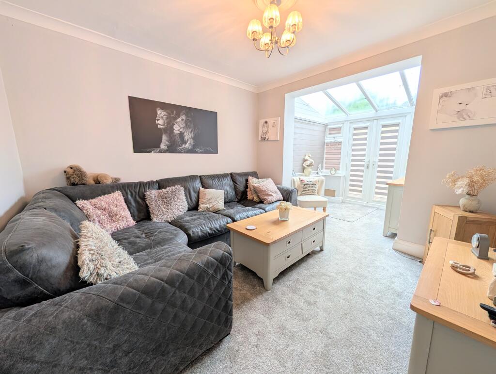Harrytown, Romiley photo 4