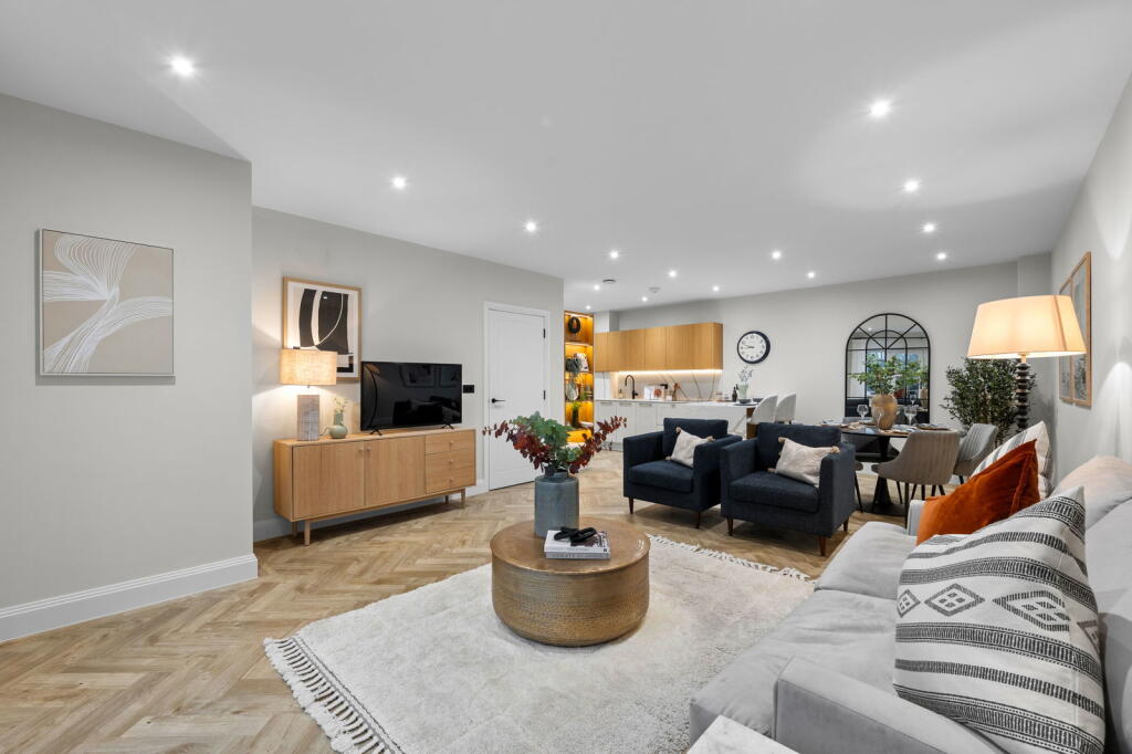 Main image of property: Hillbury Road, Warlingham, CR6 9TP