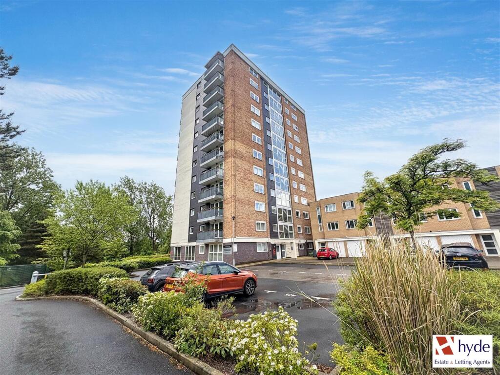 Main image of property: Lakeside Rise, Manchester. M9 8QB