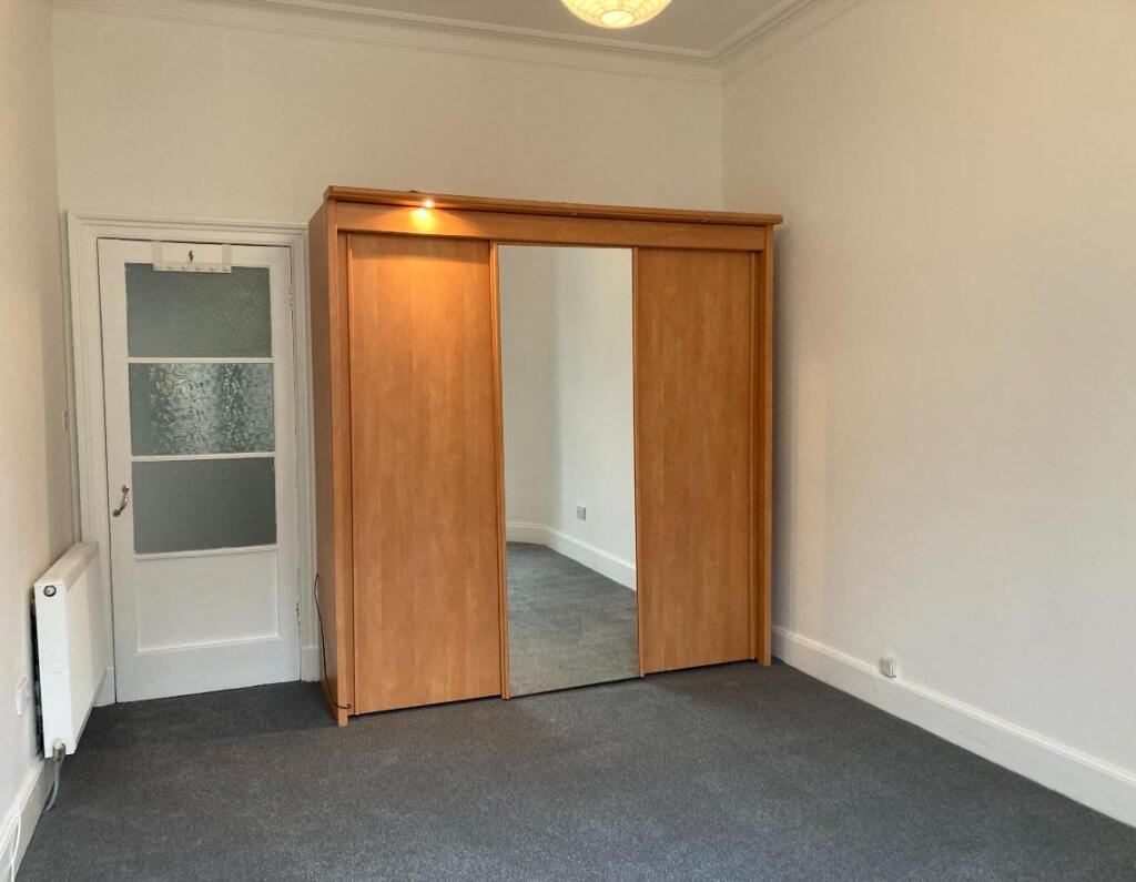 Apartment in Edinburgh - More