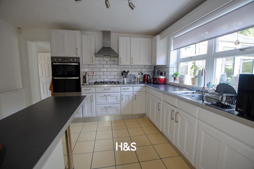 Additional image 5 of Dickens Heath Road, Shirley