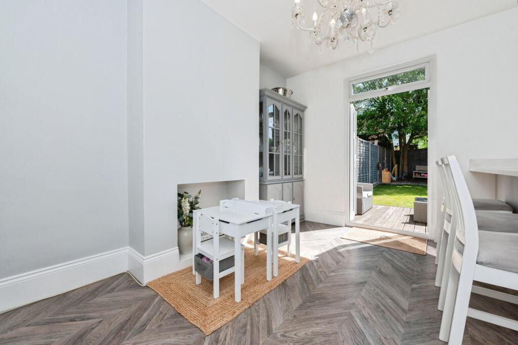 House in Gravesham, Kings Farm - View 5