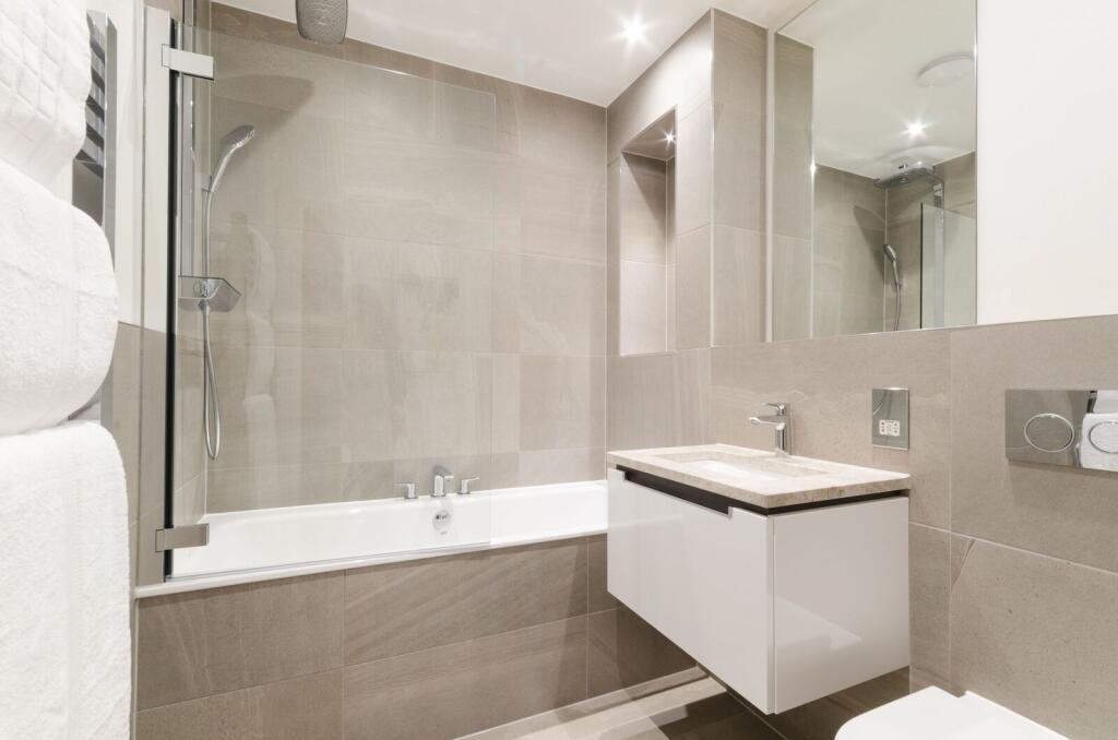 Apartment in London - View 4