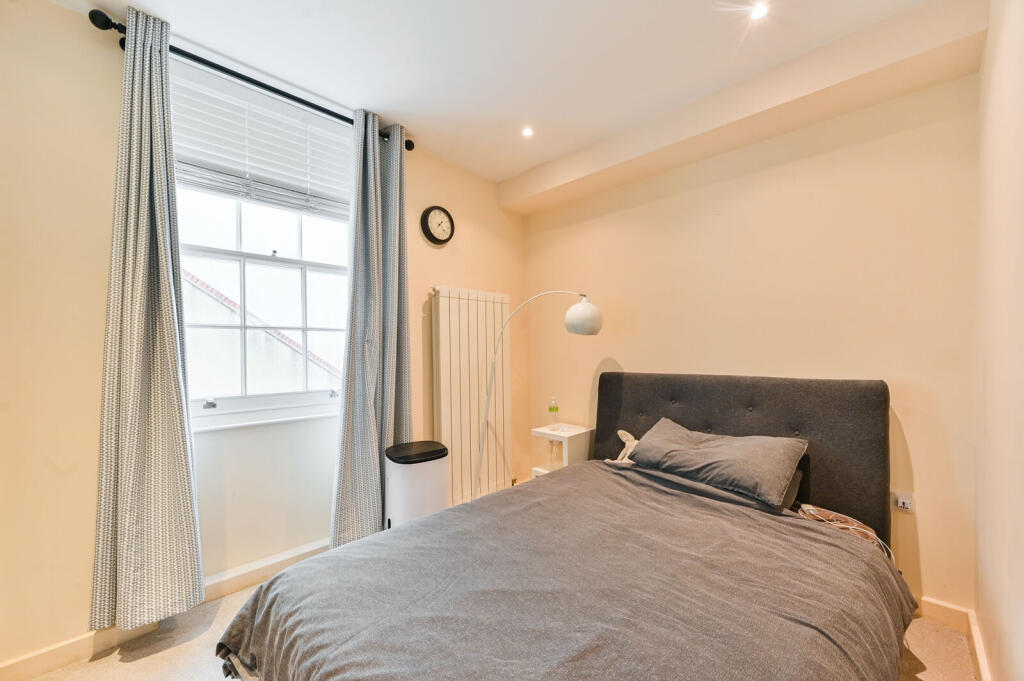 Main image of property: Fulham Road, Fulham Broadway, London, SW6
