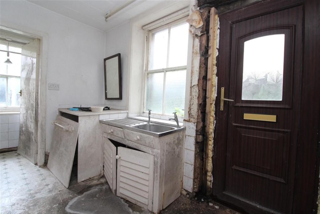 House in Preston - View 4