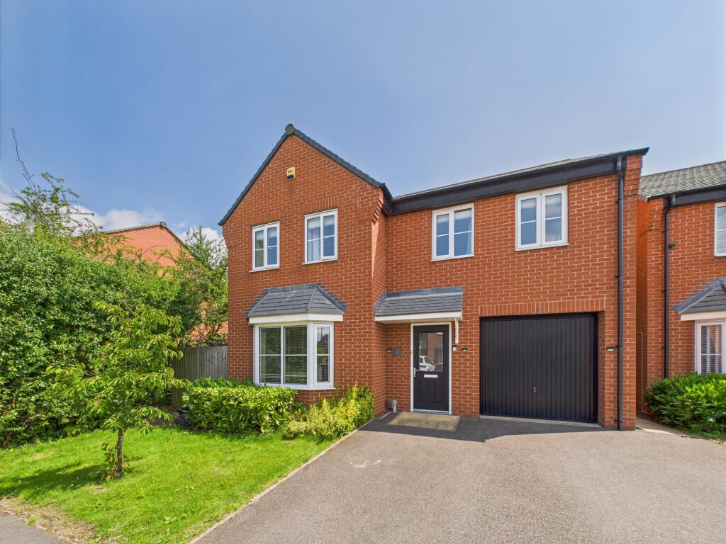 4-bed detached on Betony Close, Stenson Fields, £400,000