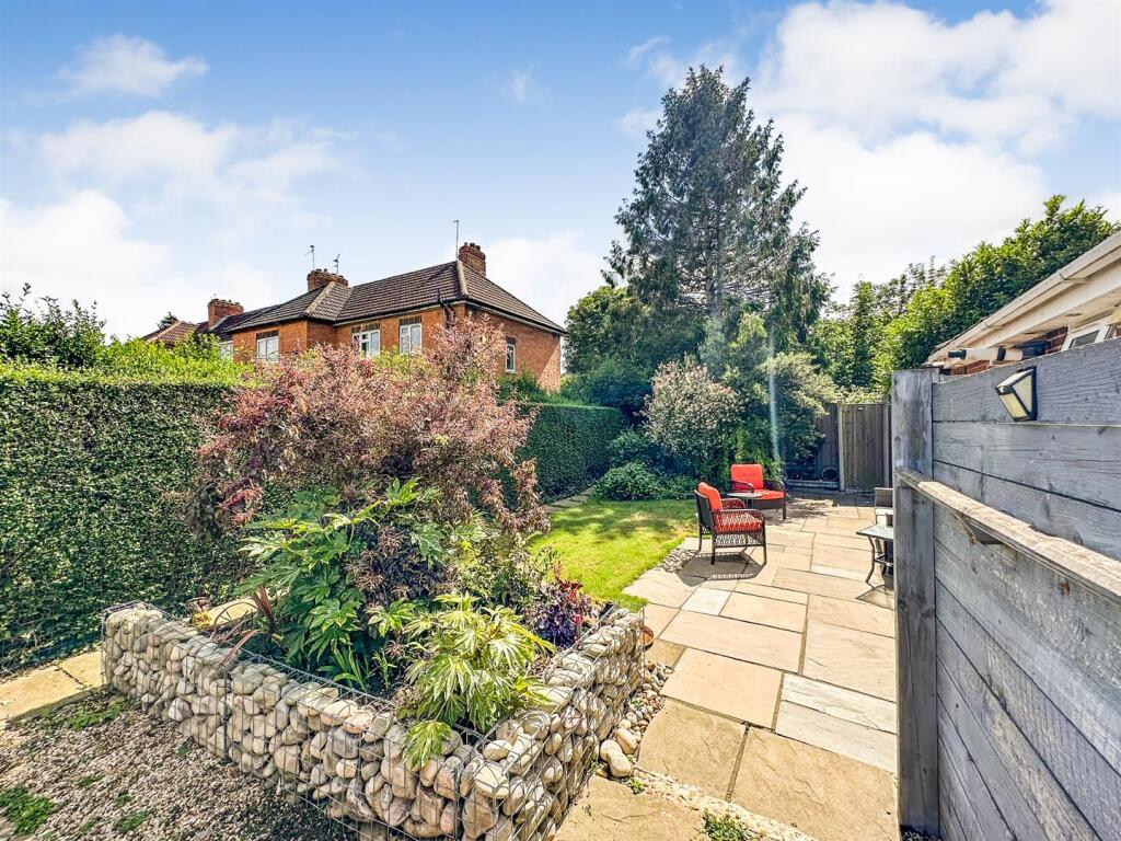Upperfield Grove, Corby photo 4