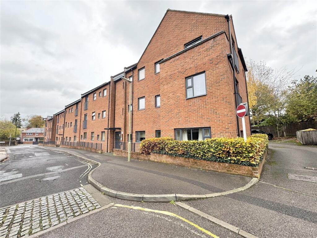 Main image of property: London Road, Basingstoke, Hampshire, RG21