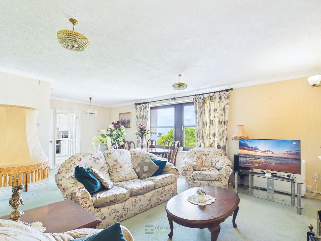 Flat 55 Lombard Court, Lombard Street PO1 2HU - View 5
