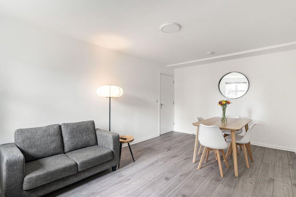 Apartment in London - View 5