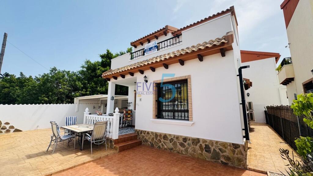 Main image of property: Valencia, Alicante, Villamartin