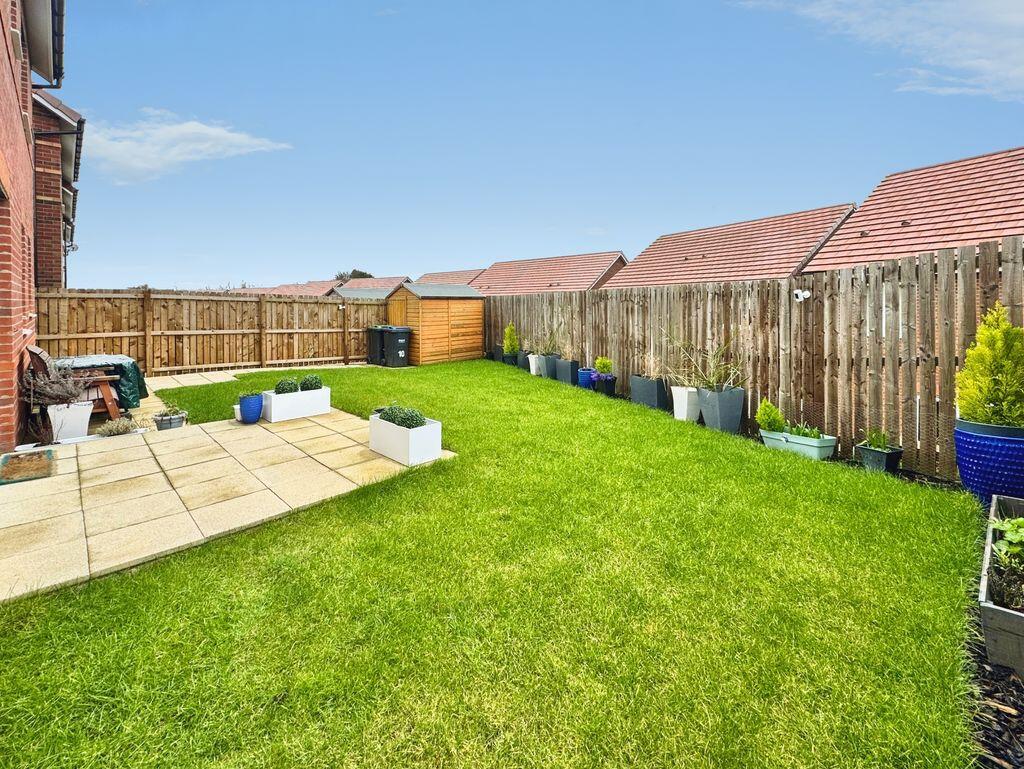 Tilley Close, High Spen  photo 4