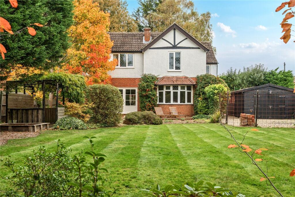 Main image of property: Guildford Road, West End, Woking, GU24