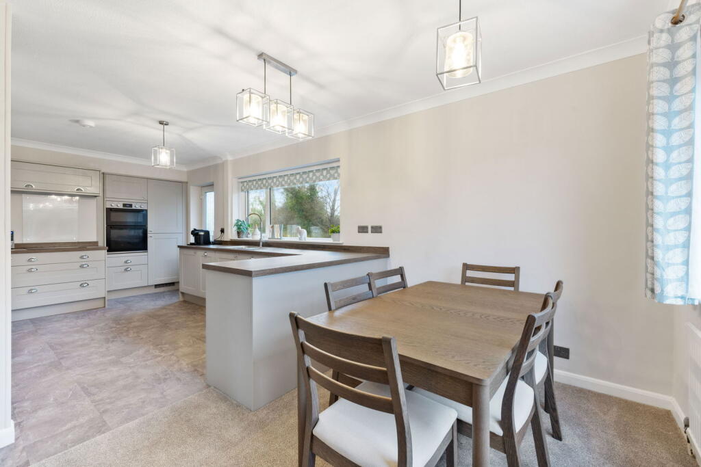 Beaconsfield Close, Bognor Regis, PO22 7SH photo 4