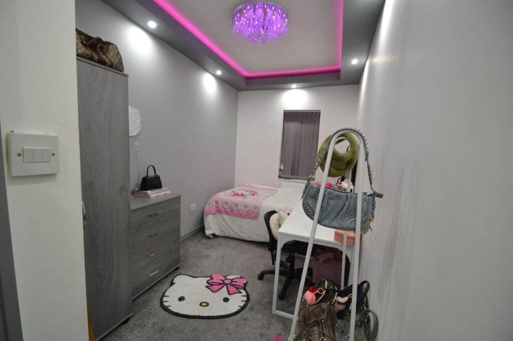 1 bedroom house share for rent