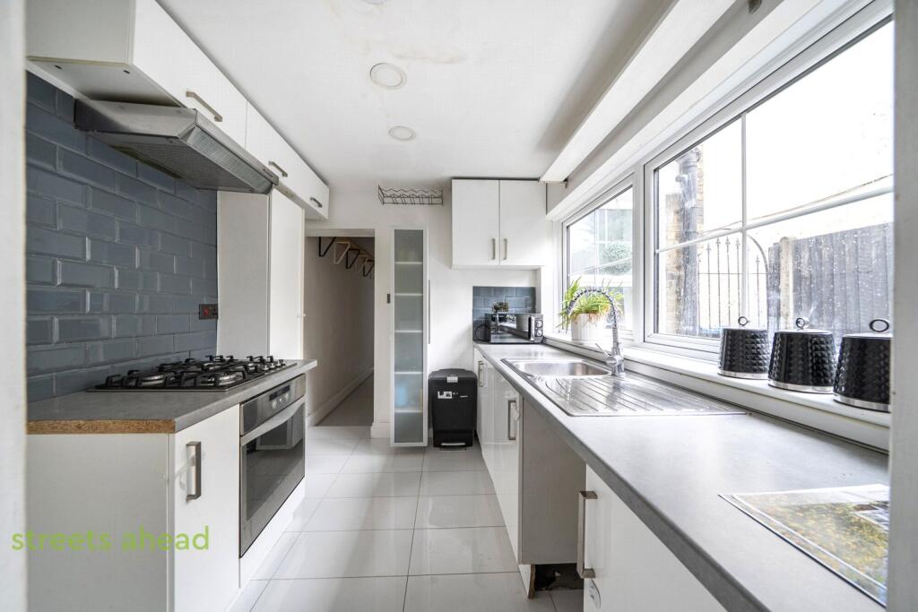 Main image of property: Chelsham Road, South Croydon, CR2