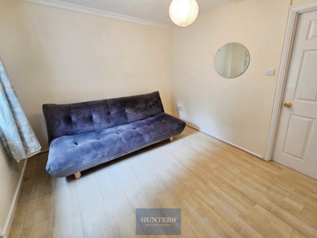 Leahurst Crescent, Birmingham, B17 0LD photo 3