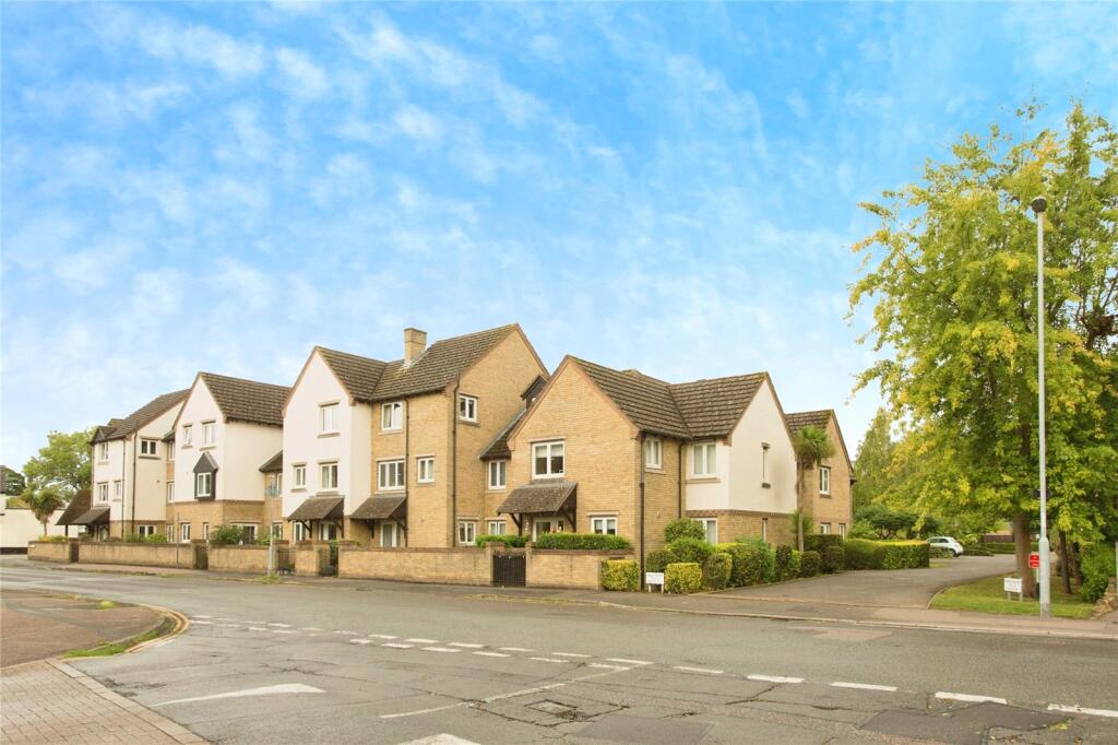 Haig Court, Chesterton - Mehr