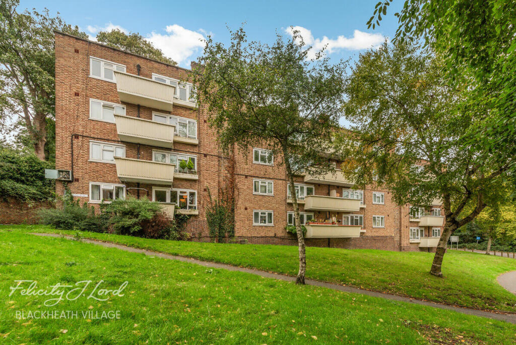 2-bed apartment on Baizdon Road, London, £400,000