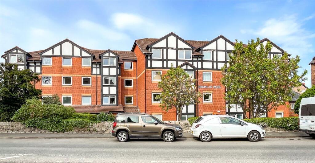 Main image of property: 76 Conway Road, Colwyn Bay