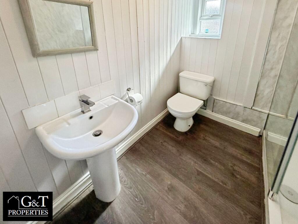 Apartment in Dudley, West Midlands - More