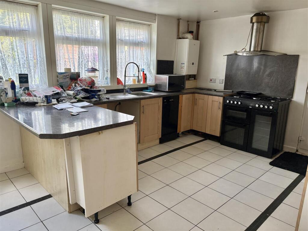 House in Fareham, Hampshire - View 4