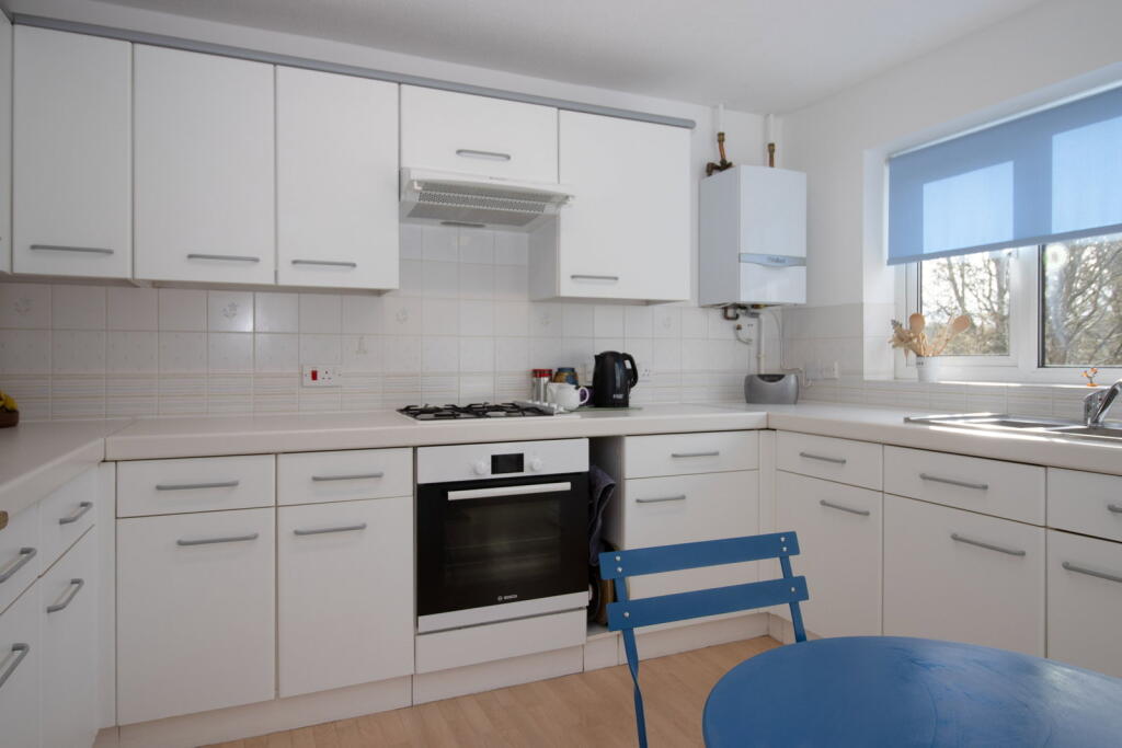 Orchard Close, Alresford photo 4