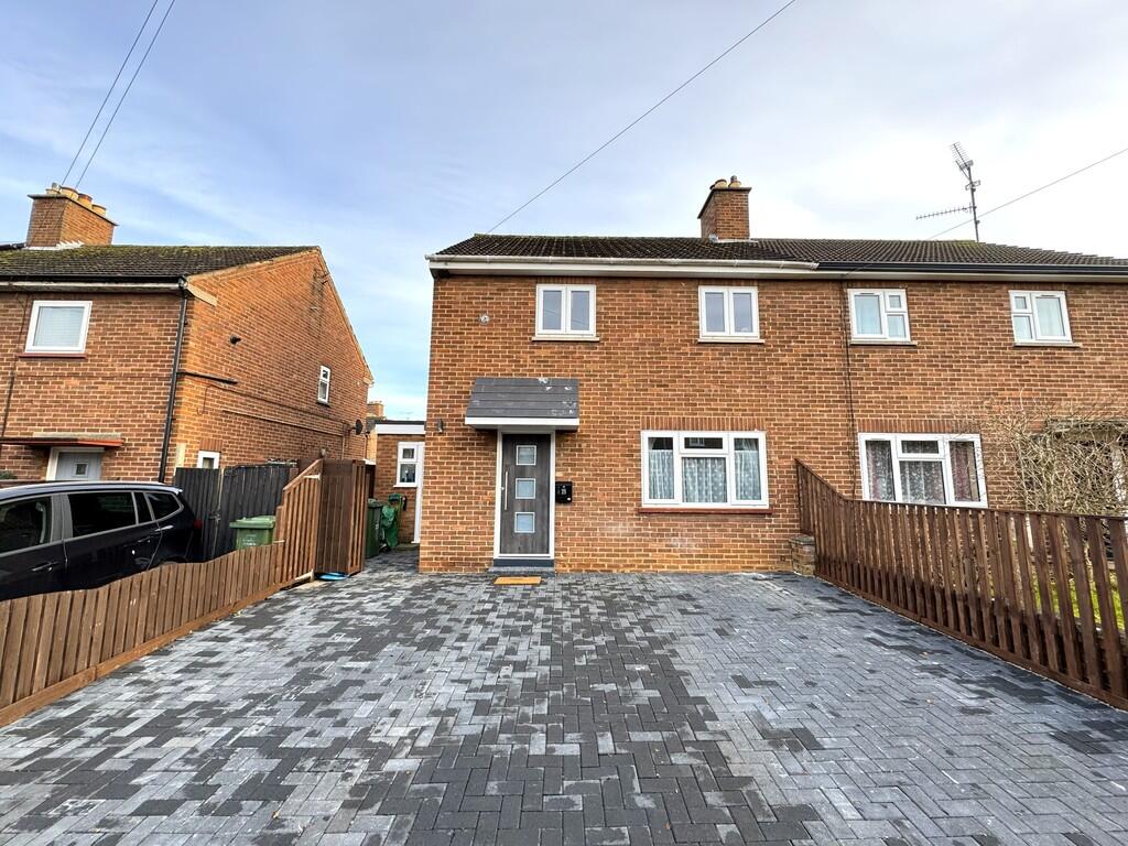 Main image of property: GAYWOOD - Renovated 3 Bedroom House Close to Schools