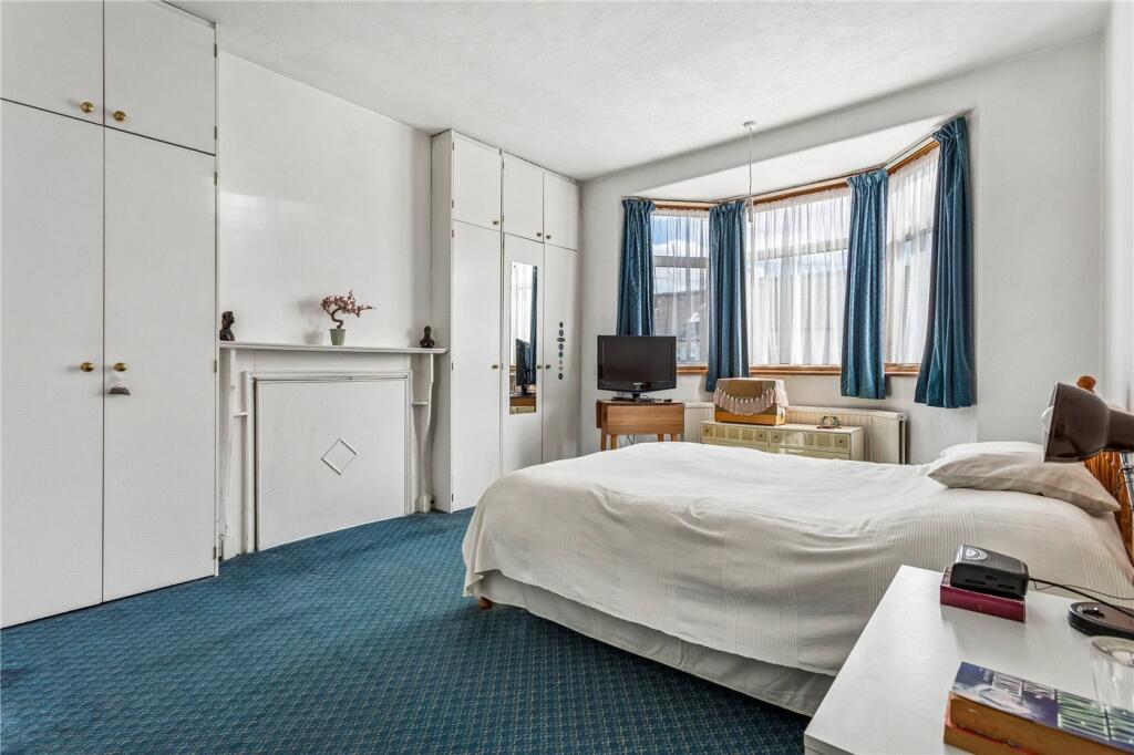 House in London - View 5