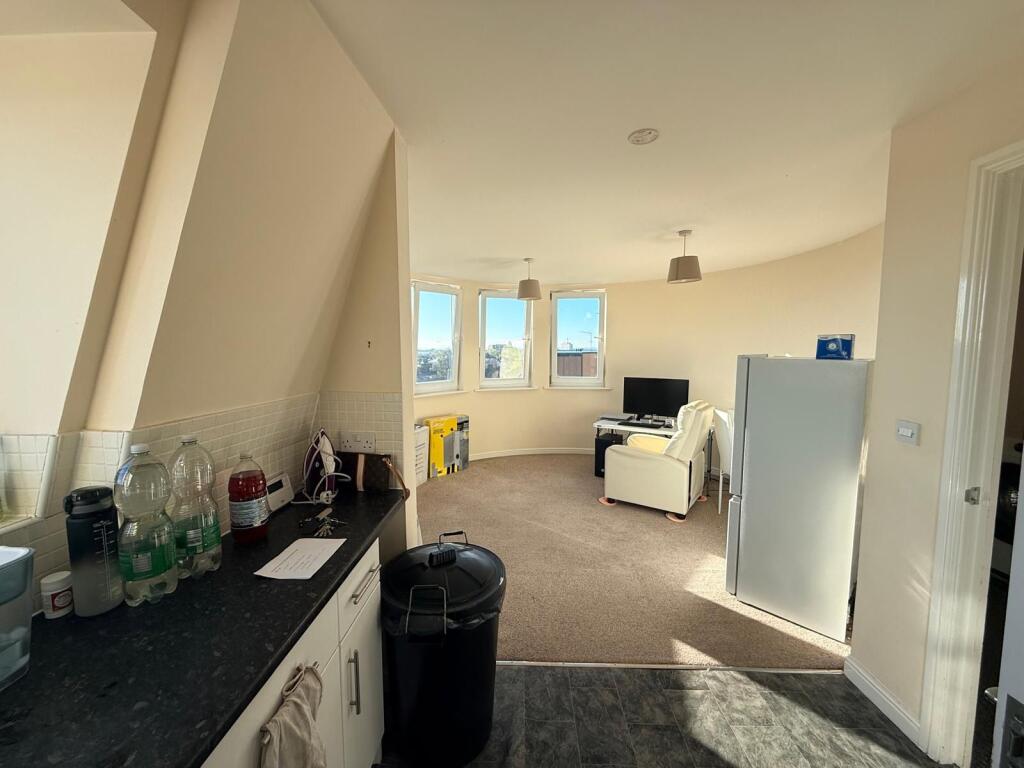 Apartment in London - View 5