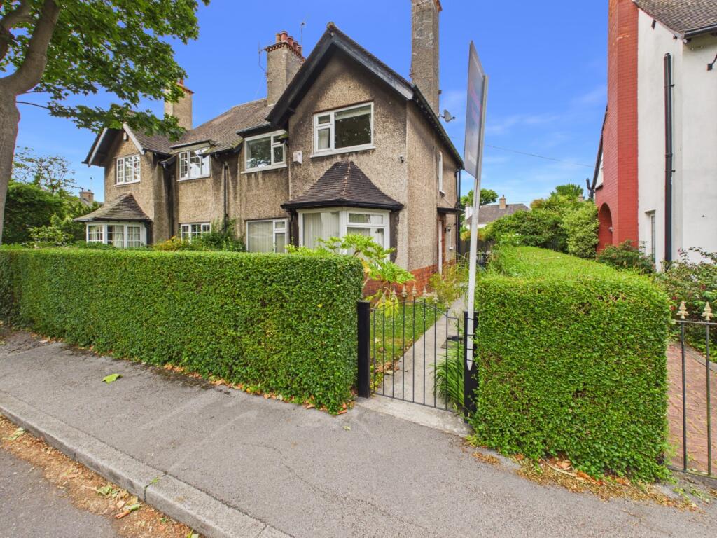 Main image of property: Maytree Avenue, Hull, HU8 8PP