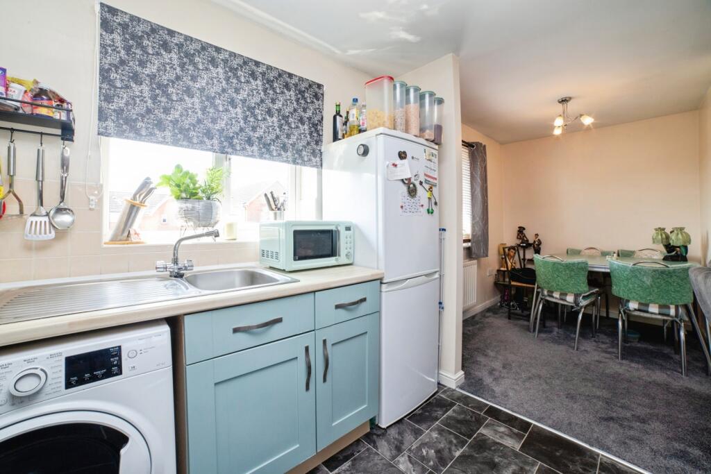 Broadlands Close, SUTTON-IN-ASHFIELD, Nottinghamshire, NG17 - View 2