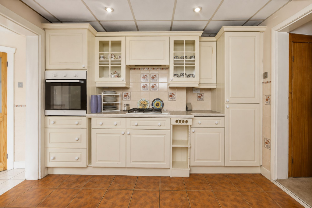 House in Croydon - View 5
