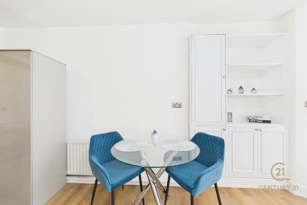Apartment in London, Royal Borough of Kensington and Chelsea - View 4