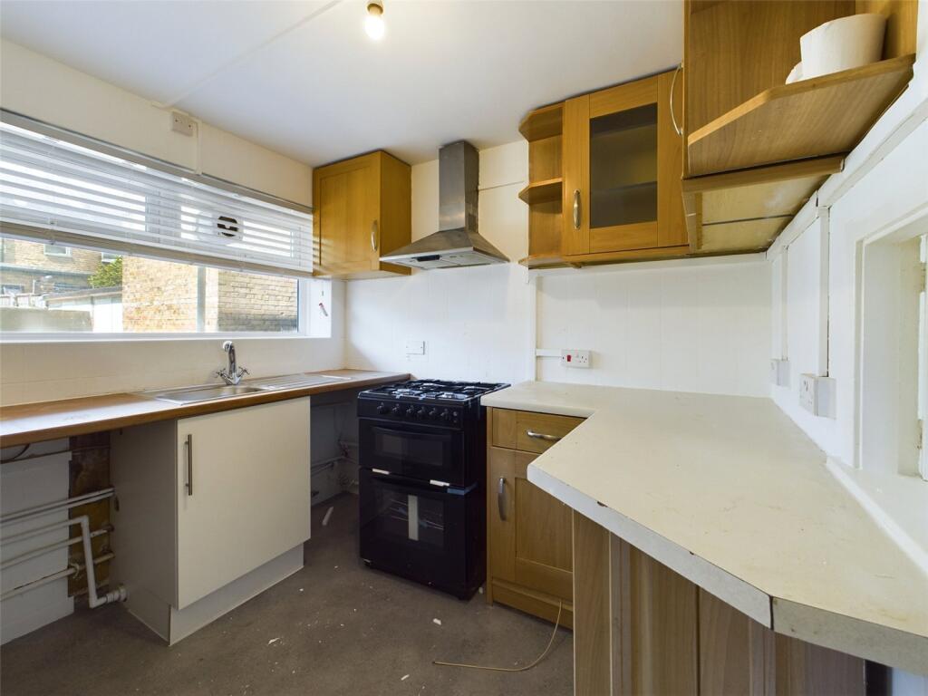Apartment in London, Mill Meads, Stratford - More
