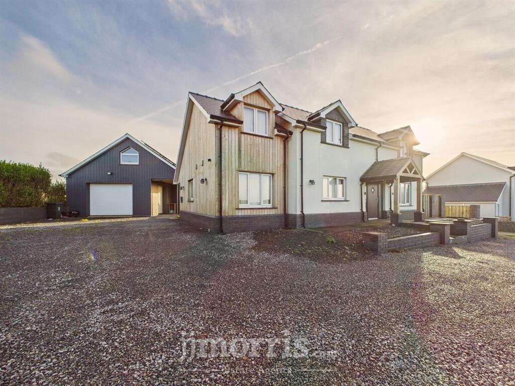 Main image of property: Ferwig, Cardigan, SA43