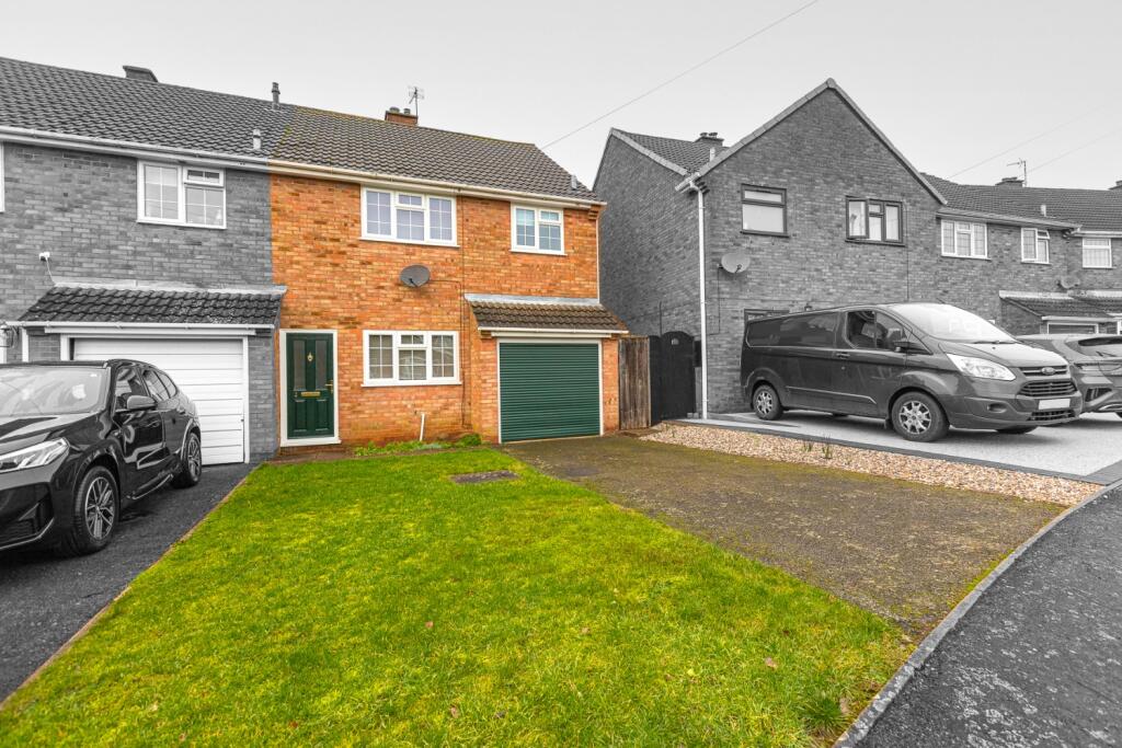 Main image of property: 2 Burdett Close, Gilmorton, Lutterworth