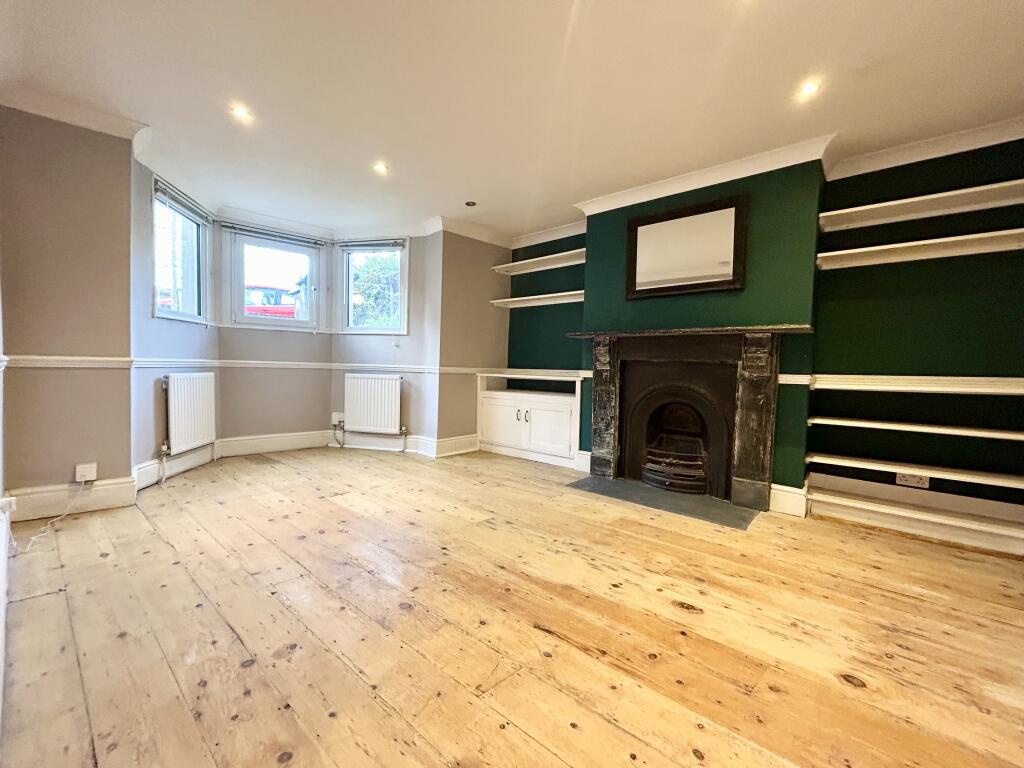Apartment in Bristol - View 4